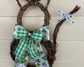St. Patrick's Day Wreath, Cat Wreath, St. Patrick's Day Decor, Kitty Wreath, Cat Grapevine Wreath, Kitty Door Hanger, St. Patrick's Kitty
