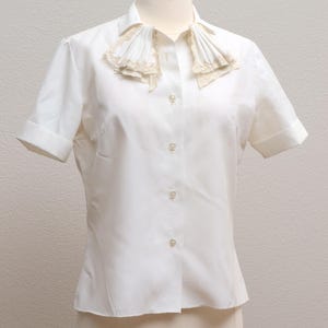 1950s Vintage Short Sleeve White Blouse With Pleated Collar Lace Jabot S/M