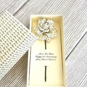 Rosa de papel personalizada, caja personalizada, regalo de papel para boda y primer aniversario para él y para ella, el mejor regalo para profesores, regalo para pareja