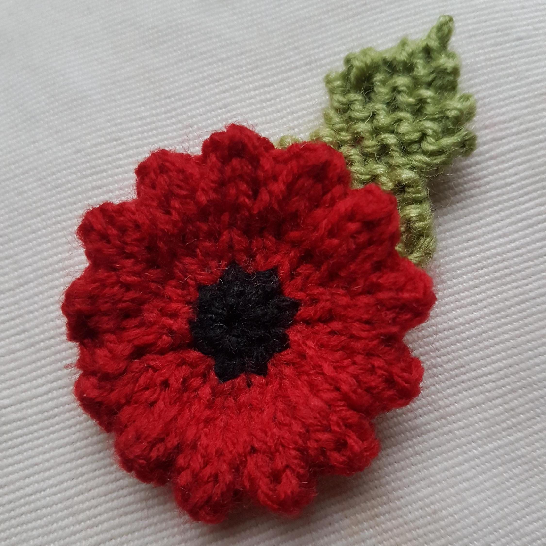 Knitted Wavy Edge Poppy Pattern – Remembrance Day Brooch (PDF Pattern ...
