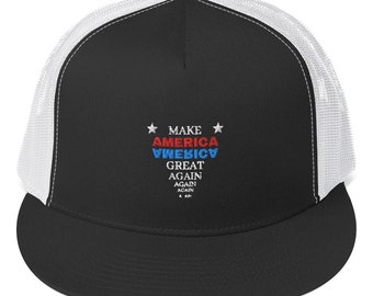 Trump 2020 Keep America Great Navy with Facsimile Signed USA Hat 
