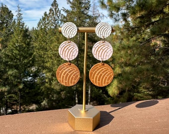 Concha Dangle Earrings