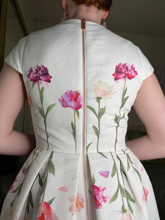 crochet dress 2025 Ulla Johnson | Women's Floral Anita Hand in White Floral Crochet Maxi Size XL Corset-Bodice Strapless Long Beaded Made from lightweight open Tank Top Maternity Size:M