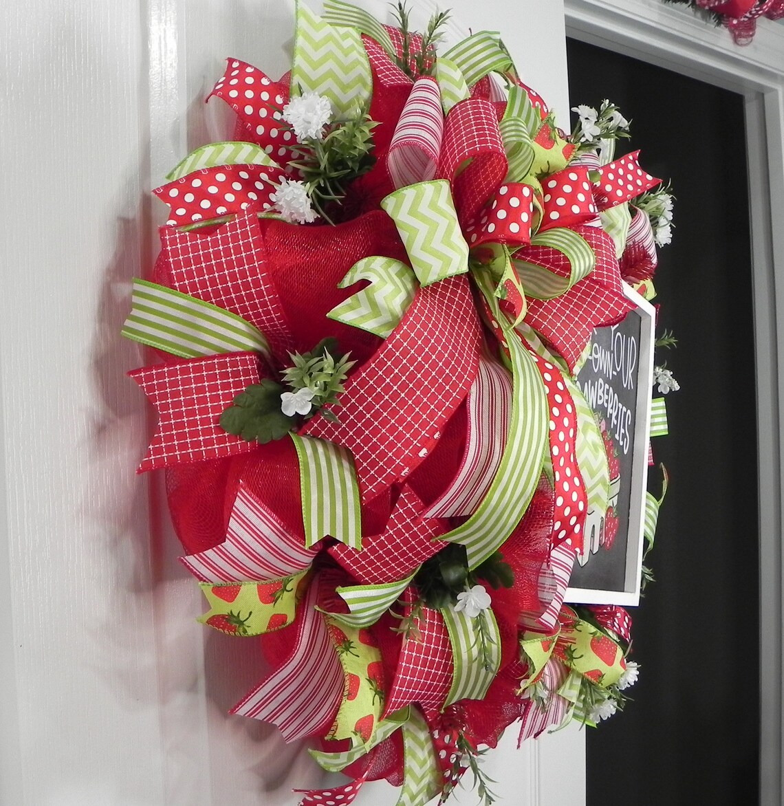 Strawberry Wreath, Summer Wreath, Everyday Wreath, Deco Mesh Wreath, - Etsy