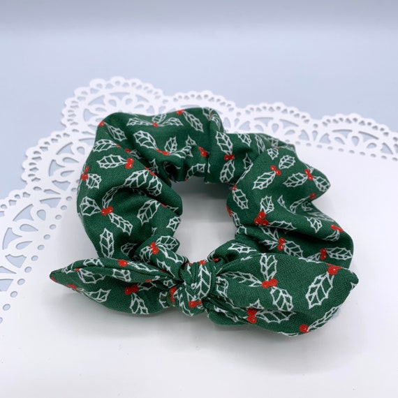 Green Mistletoe Christmas Cotton // Hair Scrunchie with | Etsy