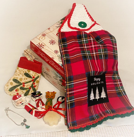 5 Gifts in a Holiday Box