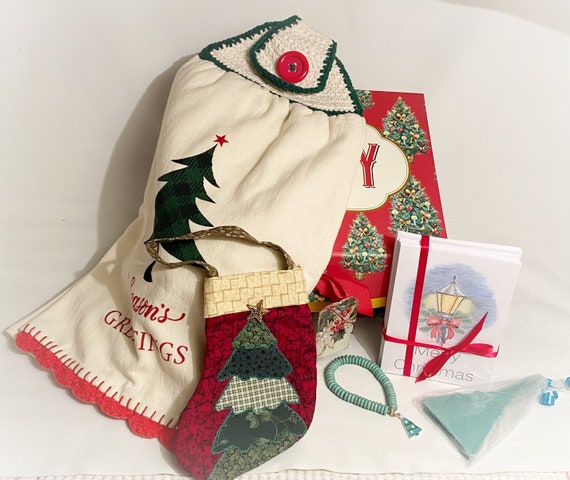 5 Gifts in a Holiday Box