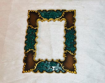 Vintage Ornate Mosaic Photo Frame – Green Glass & Gold Filigree Accent – Baroque Style 4x6 Frame