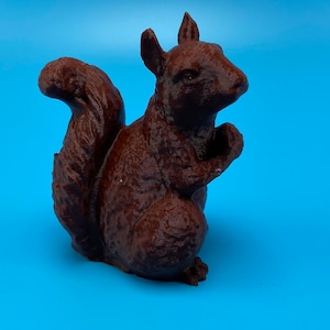 Fake small squirrel geocache container
