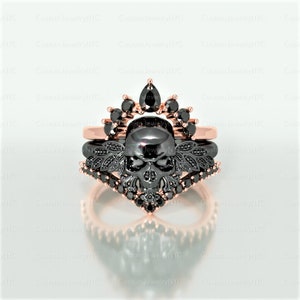 My Queen Rings/Gothic Engagement Rings/Skull Wedding Rings/Punk Unique Rings/Bridal Ring Set/Unique Goth Wedding Rings/Proposal Rings