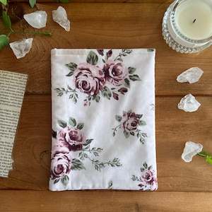 Large Floral Padded Cotton Kindle Sleeve, Handmade Padded Book Protector, Bookish Gift for Readers, Students and Travelers, Kindle Case