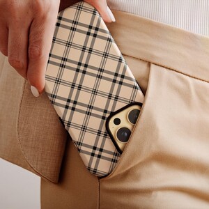 Capa xadrez marrom para celular, capa xadrez para iPhone 14, capa estilo preppy para iPhone 13, capa para iPhone 12 com tema outono, capa para iPhone 11 com tema outono, Galaxy S23, Pixel 7 imagem 5