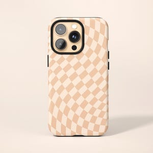 波模様のチェック柄スマホケース、ベージュチェック柄iPhone 14ケース、秋らしいiPhone 13ケース、レトロなiPhone 12ケース、秋のiPhone 11用保護ケース 画像 6
