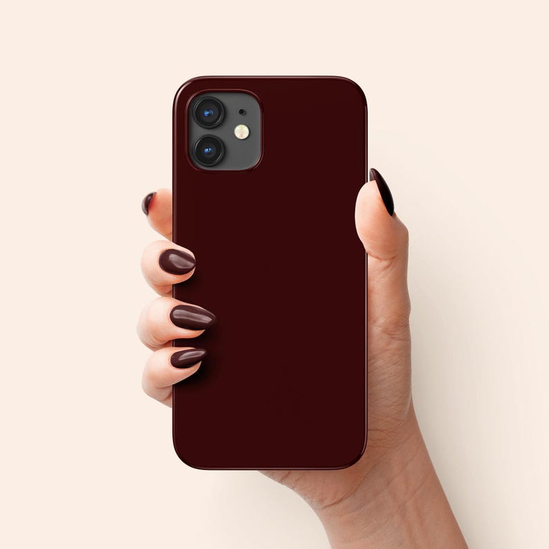 Funda para teléfono color burdeos oscuro, diseño minimalista sólido y llamativo, cubierta protectora rígida. imagen 6