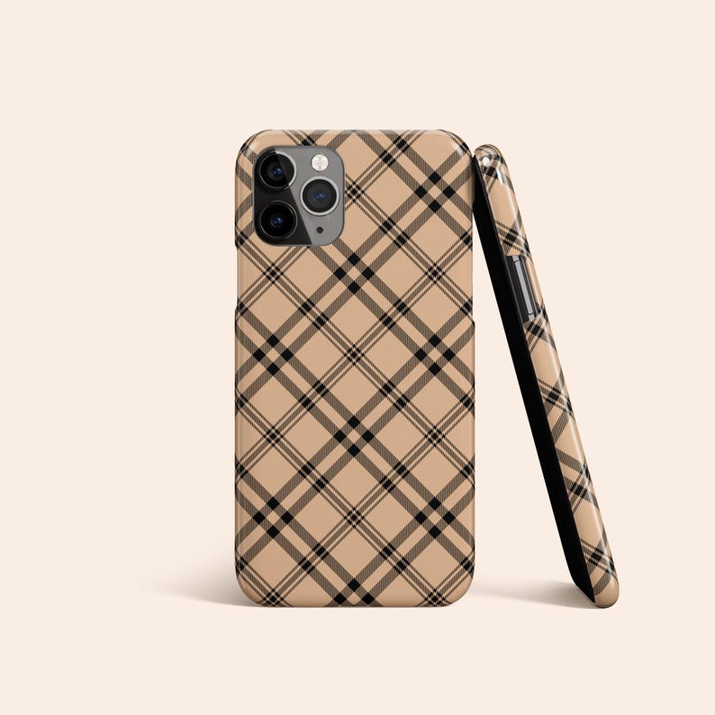 Capa xadrez marrom para celular, capa xadrez para iPhone 14, capa estilo preppy para iPhone 13, capa para iPhone 12 com tema outono, capa para iPhone 11 com tema outono, Galaxy S23, Pixel 7 imagem 1