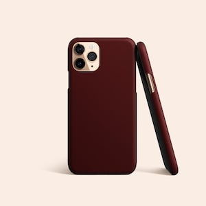 Funda para teléfono color burdeos oscuro, diseño minimalista sólido y llamativo, cubierta protectora rígida. imagen 3