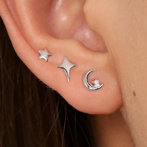 Schattige ster-maanoorbellenset, 925 zilver en goud kleine diamant sierlijke halve maan hemelse alledaagse studs perfect cadeau voor meerdere piercings