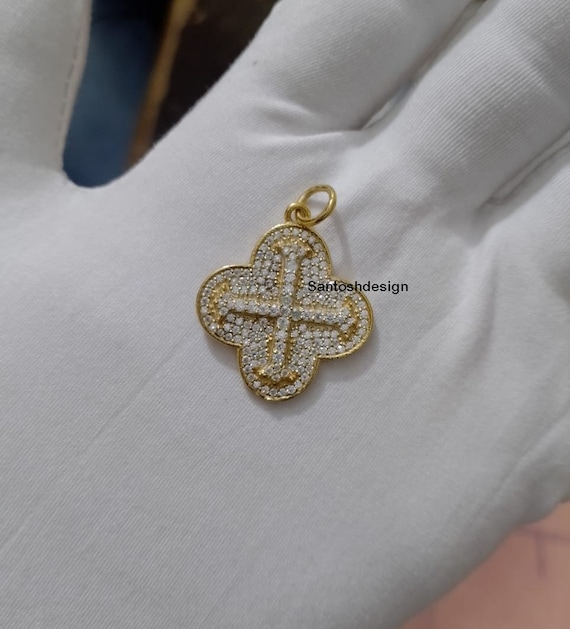 Sterling Silver Clover Cross Pendant, Diamond Charm  display picture 3