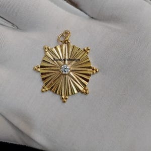 14k Solid Gold Fluted Disc Diamond Charm Pendant,Beautiful Disc Fluted Diamond 14k Solid Gold Charm Pendant,Handmade Pendant Jewelry,Gift