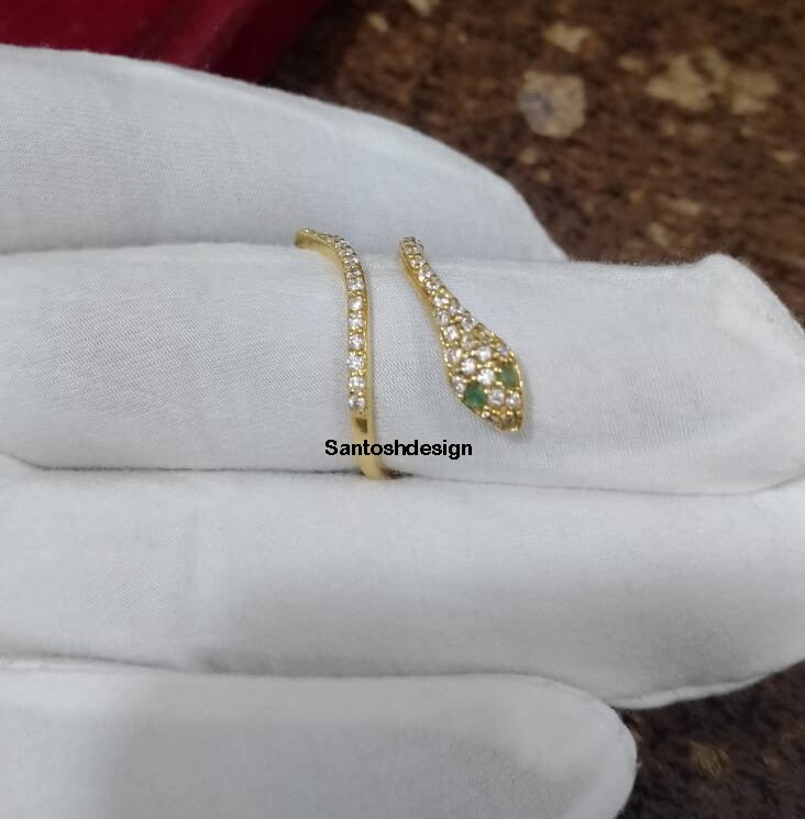 Beautiful Snake 925 Sterling Silver Diamond Emerald Ring,Designer Snake Silver Emerald Diamond Ring,Handmade Ring Jewelry,Gift