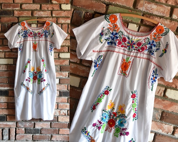 1970s White Hand Embroidered Mexican Cotton Maxi D