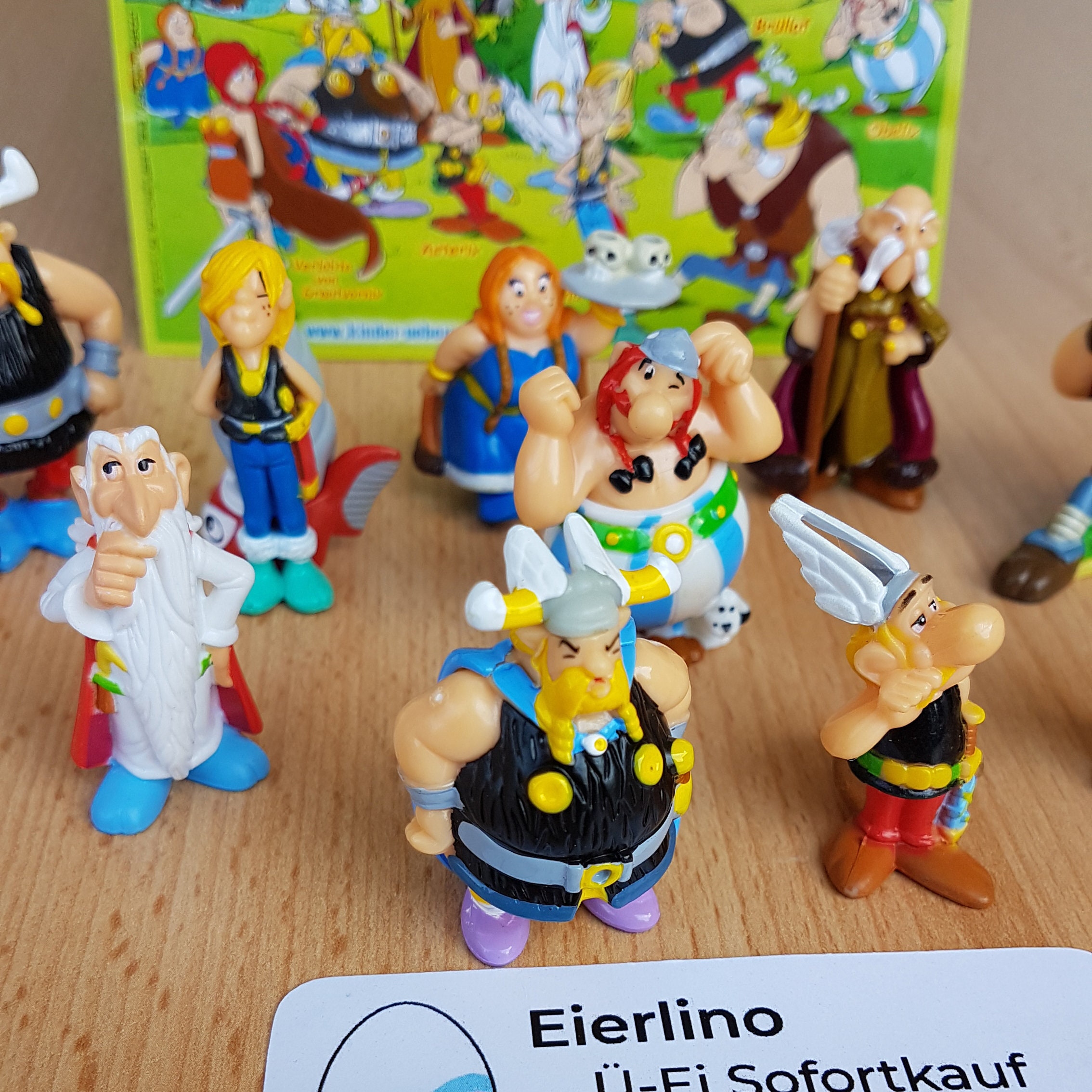 KINDER FERRERO SURPRISE ASTERIX OBELIX VIKINGS 10x FIGURES CAKE TOPPERS KINDER FERRERO SURPRISE ASTERIX OBELIX VIKINGS 10x FIGURES CAKE TOPPERS