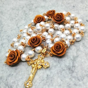 Catholic mother-of-pearl Rosary, White pearls Rosary, Gold and white Rosary, Clay roses Rosary, Handmade Chaplet, First Communion Rosary