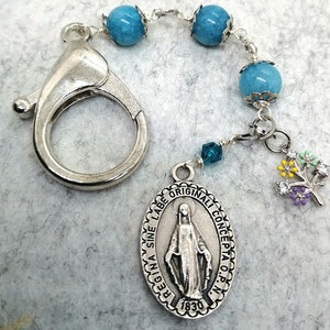Three Hail Mary Devotion chaplet keychain, Religious keychain Miraculous medal, Three Privileges of Mary Prayer Beads, Catholic gift.