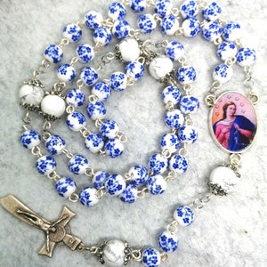 Blue & White Floral Ceramic Bead Rosary, our lady undoer of knots Virgin Mary, Porcelain Chinoiserie Rosary, Blue Flower Rosary. St Benedict