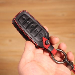 Leather Key Fob Cover, Smart Remote Key Case, Key Holder, Fit for Toyota Land Cruiser, 4Runner, RAV4, Highlander or Same keys