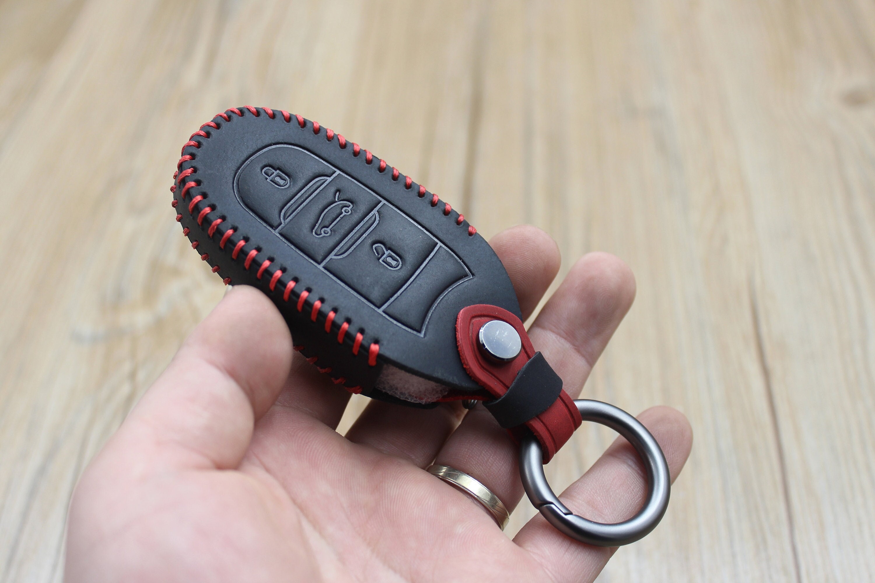 HIBEYO TPU Carbon Fiber Texture Car Key Fob Cover with Keychain fits for  Citroen Xsara C5 C6 Ds4 Peugeot 308 407 607 Ds3 Ds4 Car Key Case Cover  Jacket