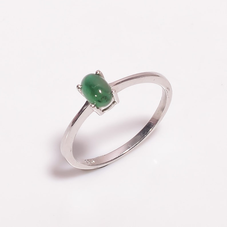 Emerald Gemstone ring,Sterling Silver ring,Green Emerald ring,Gift for her,Birthday gift,Gemstone ring,Promise ring,Girls ring,Gemstone May