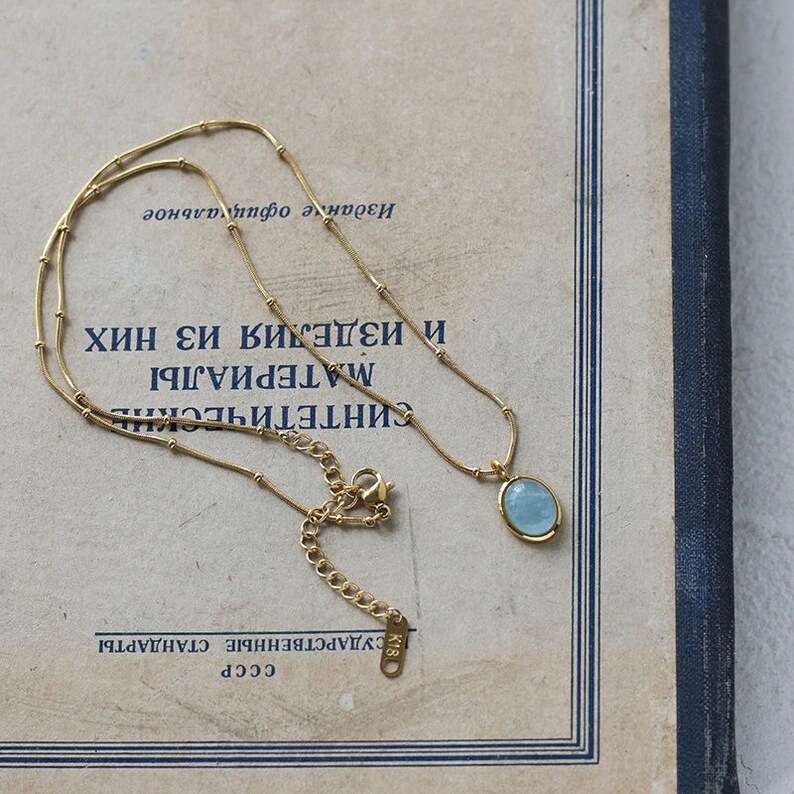 Natural Aquamarine Pendant Necklace Vintage Jewelry Natural Stone Clavicle Chain Pendant Necklace for Women