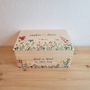 Wedding memory box, wooden box, meadow flowers, gift, anniversary, wedding gift, individual, personalized, HANDMADE