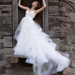 Ivory Tulle Layered Horsehair Wedding Skirt, Swan Wave Wedding Tulle Skirt , Bridal Ivory Prom Tulle Skirt Party, Flounced Bridal Skirt