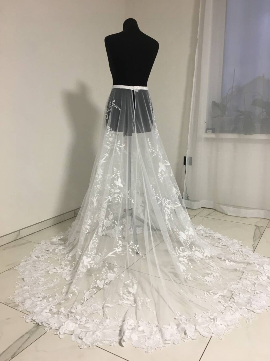 Simlehouse Detachable Wedding Overskirt - 2 Layer Tulle Skirt With Lace Appliques, 55" Length