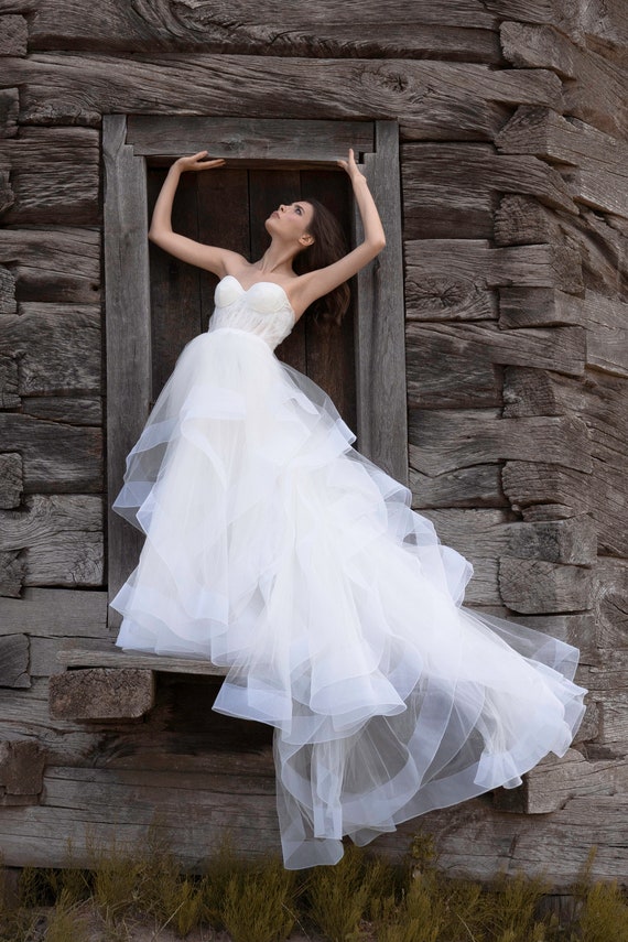 Ivory Tulle Layered Horsehair Wedding Skirt, Swan Wave Wedding