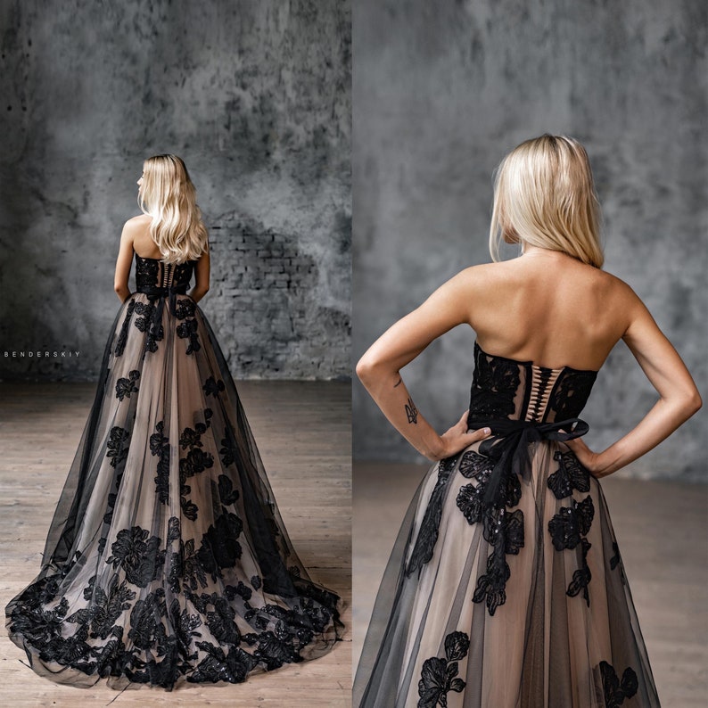 Schwarzes Gothic Blumenspitze Korsett Brautkleid: Schiere Brautkleid aus Tüll Bild 7
