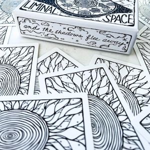 Baraja de Oráculo Visiones en el Espacio Liminal - Bakara Wintner - Kaylee Christenson - Magia Cotidiana - Cartas del Tarot