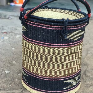 ランドリー ボルガ バスケット、大型バスケット アフリカン マーケット バスケット、ボルガタンガ バスケット、収納バスケット、ギフトバスケット、ガーナ製