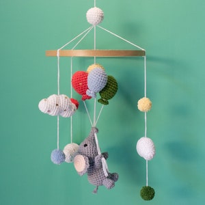 Crochet elephant and balloons baby mobile pattern, elephant mobile pattern, crochet elephant pattern