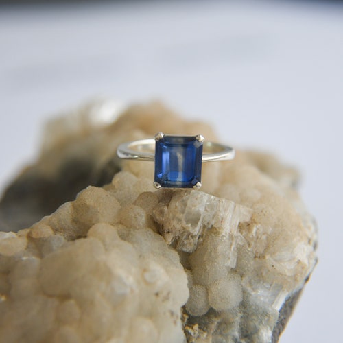 Kyanite rings in shops 925 sterling silver Handmade rings Unisex rings Blue gemstone rings Engagement rings Jewelry giftfor her Statement rings