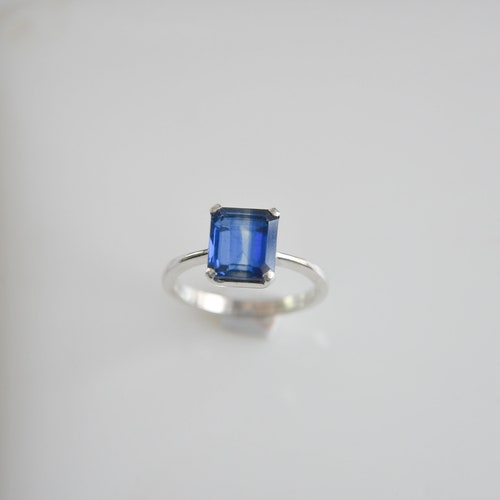 Kyanite rings in shops 925 sterling silver Handmade rings Unisex rings Blue gemstone rings Engagement rings Jewelry giftfor her Statement rings