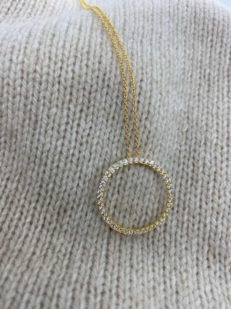 Cute studded hollow circle pendant necklace
