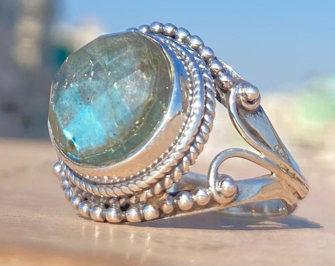 Labradorite Ring,Sterling Silver Ring,Statement Ring,Gemstone Ring,Labradorite,Bridal Ring,Wedding Ring,Organic Ring,handmade ring,rings