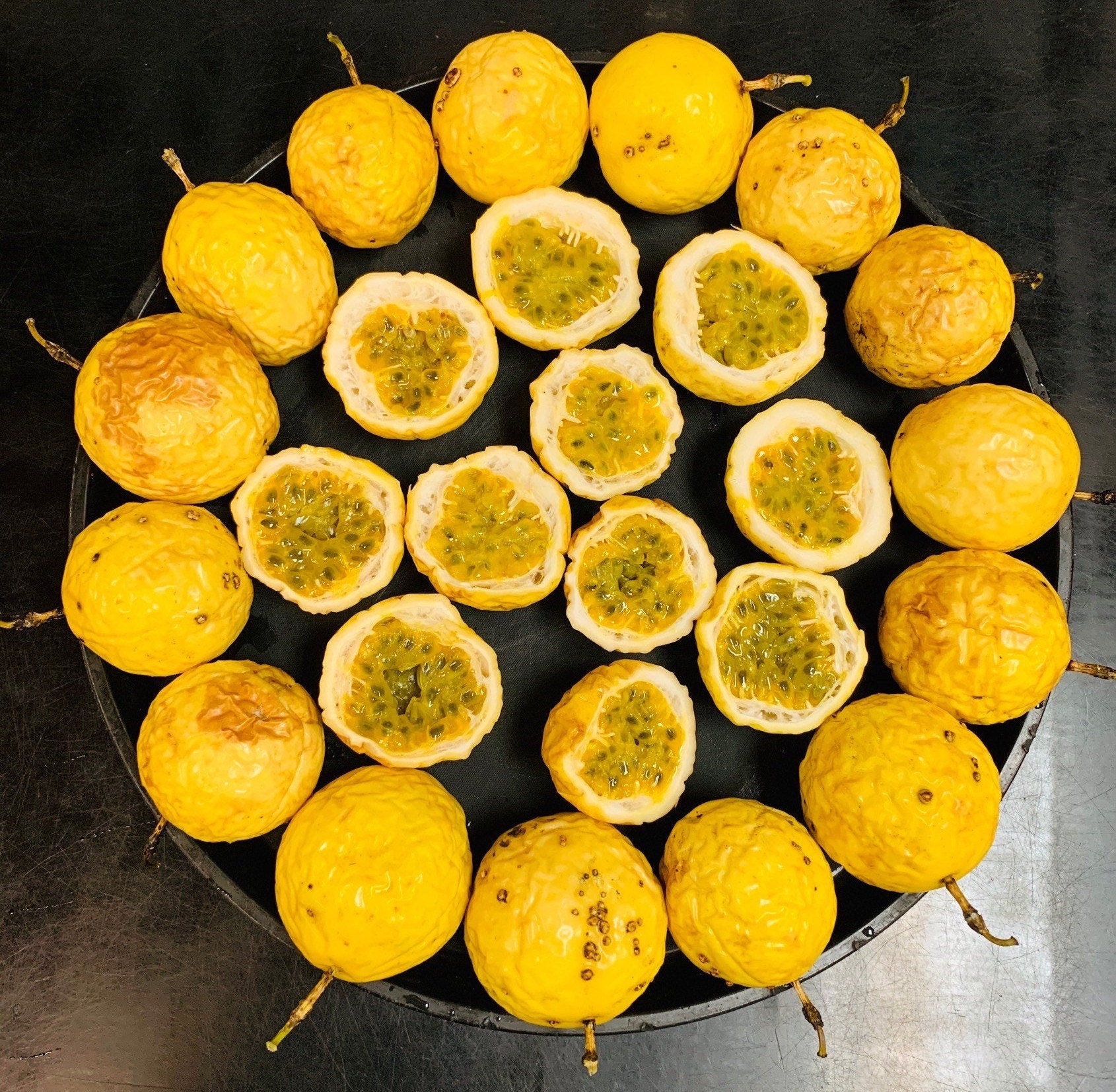 Yellow Fresh Small Passion Fruit (Florida No.2) 2 Dozen (24 Counts)