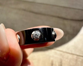 Louis Vuitton Petite Berg Crew Ring Ceramic with Platinum & Diamond Size 52