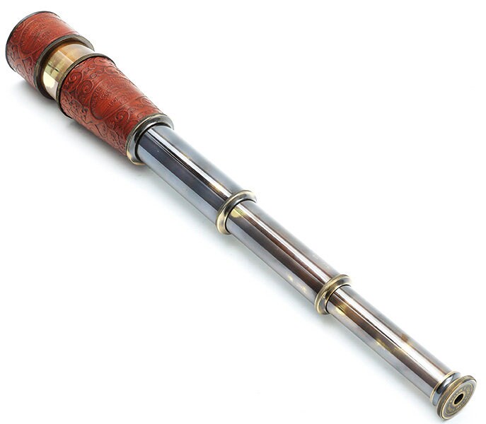 Antiqula Telescopio Decorativo de latón Vintage en trípode, Vidrio espía Pirata Antiguo con Caja de Regalo, telescopio de Mano náutico monocular Ideal para decoración del hogar, Regalos, Viajes Antiqula Telescopio Decorativo de latón Vintage en trípode, Vidrio espía Pirata Antiguo con Caja de Regalo, telescopio de Mano náutico monocular Ideal para decoración del hogar, Regalos, Viajes