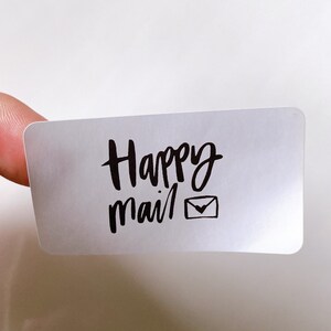 Adesivi Happy Mail in bianco e nero/ Venditore Etsy/ Prodotti per imballaggio/ Etichette/ Confezionamento regalo - Happy Mail/ Regalo