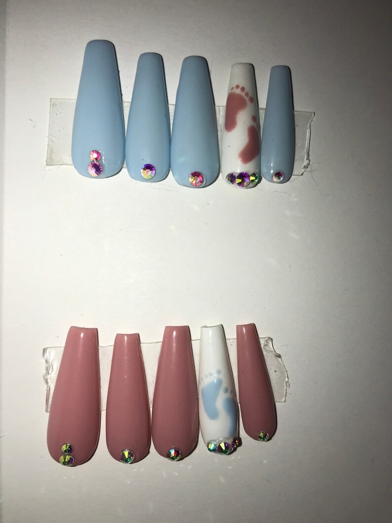 Gender reveal press on nails baby blue baby pink foot print | Etsy